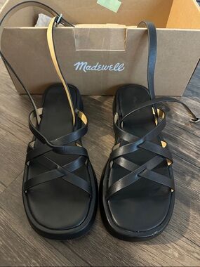 Madewell Black Strappy Leather Flat Sandals
